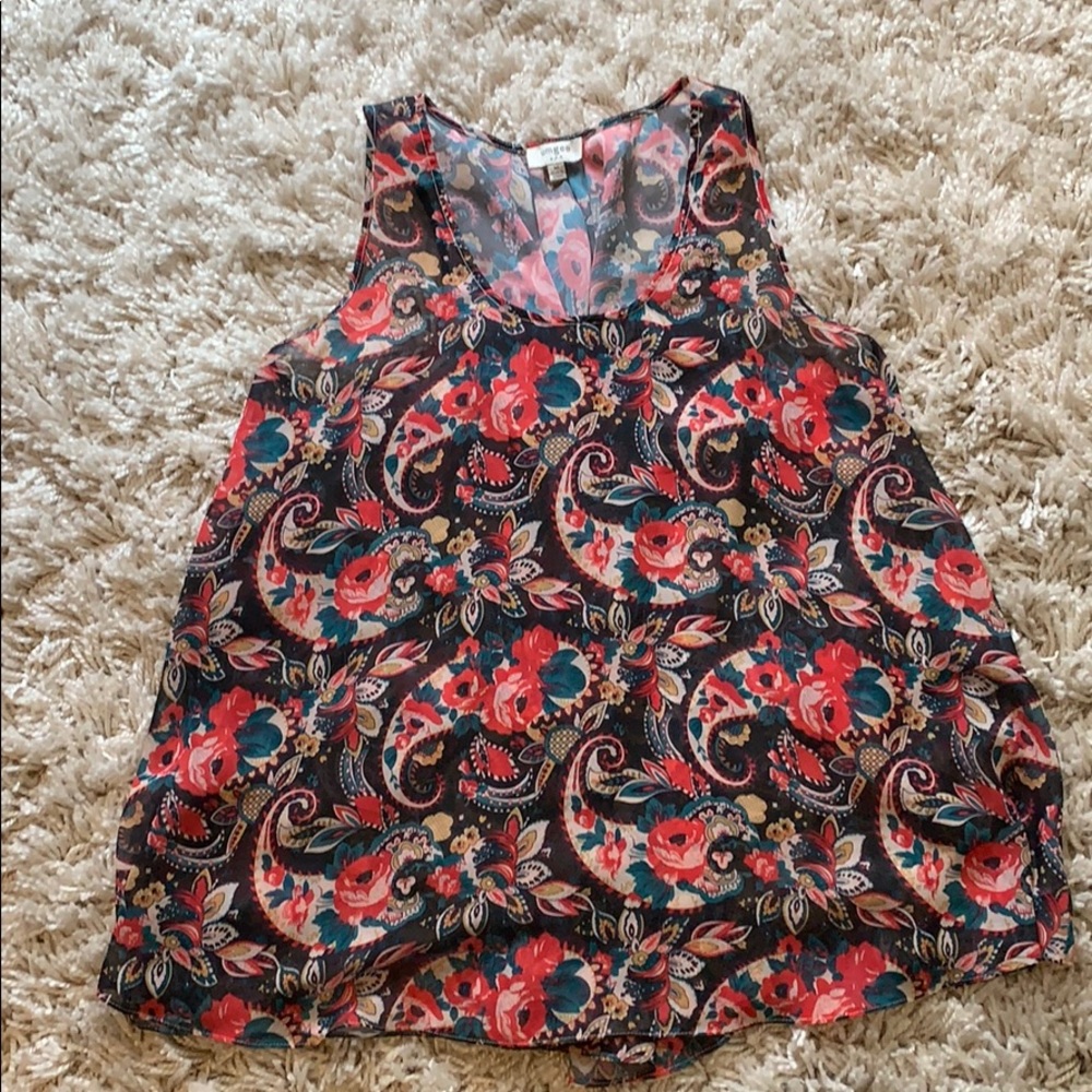 Women’s summer top